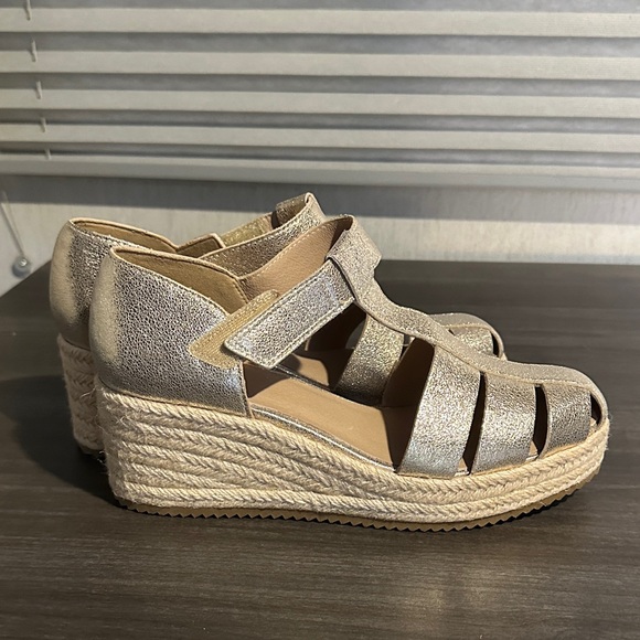 NWOB Eileen Fisher Tilly Gold Jute Espadrille Wedge Sandals Size 8.5 - Picture 6 of 7